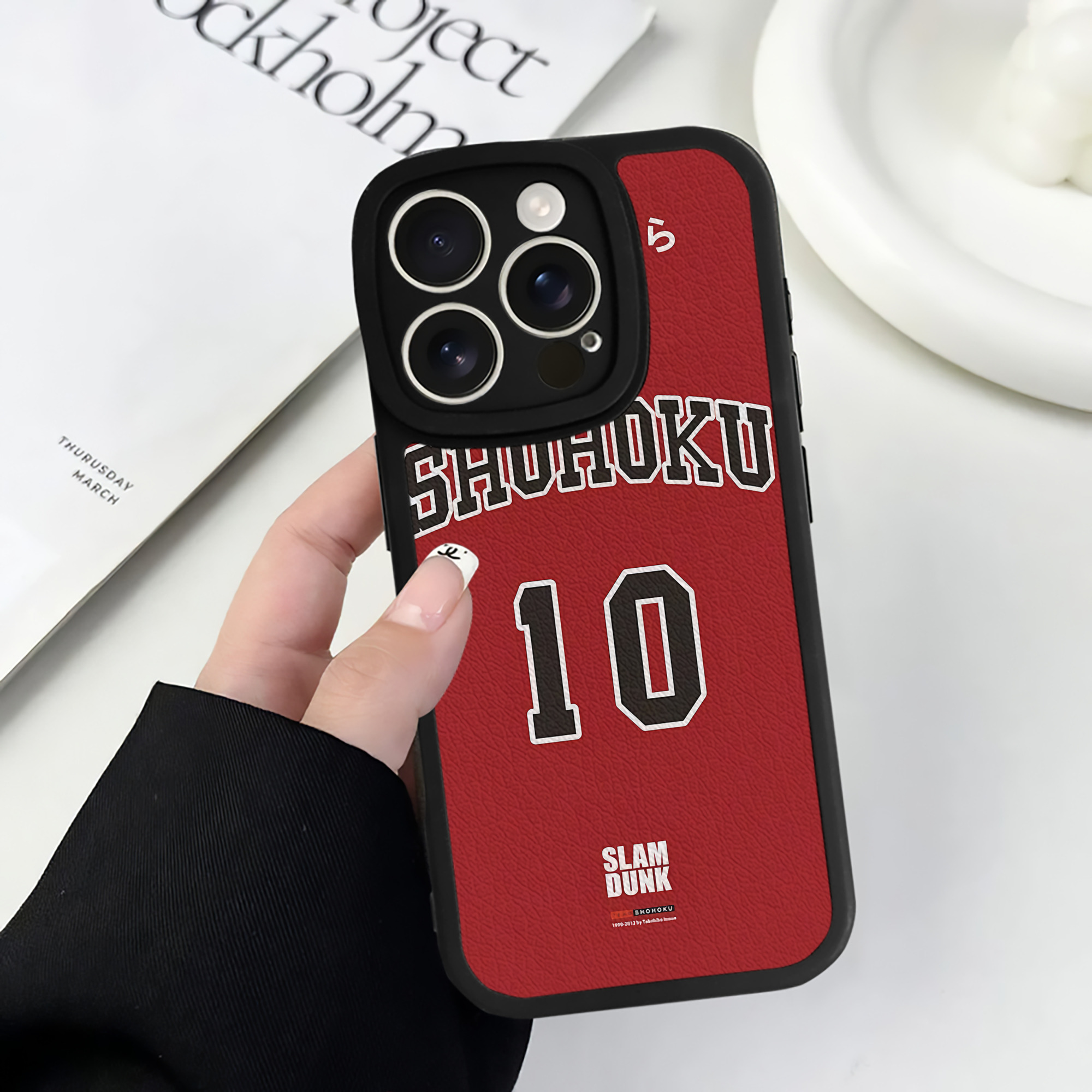 （画像用） SLAM DUNK／スラムダンク 【iPhone 16シリーズ対応】シリコンスマホケース（レザー調） 材質：シリコン